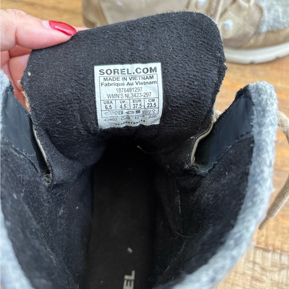 Sorel Explorer Joan  Boots in tawny buff - Picture 13 of 15